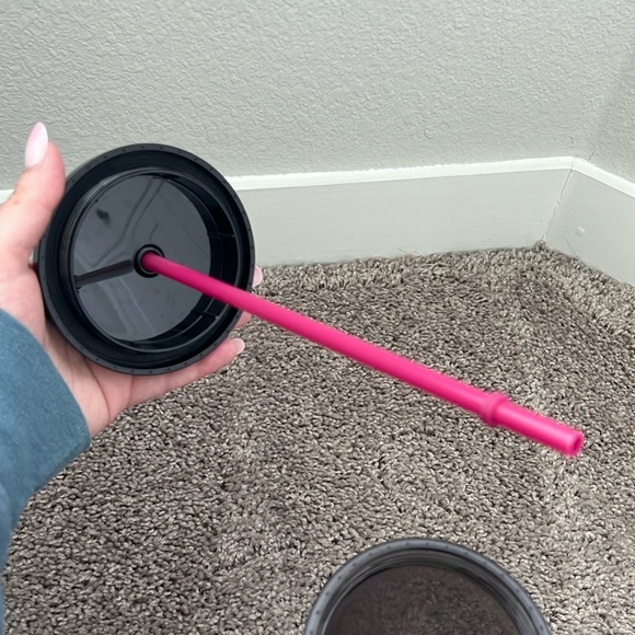 Starbucks 2019 Venti Halloween Glitter Spider Web Tumbler - Picture 6 of 6